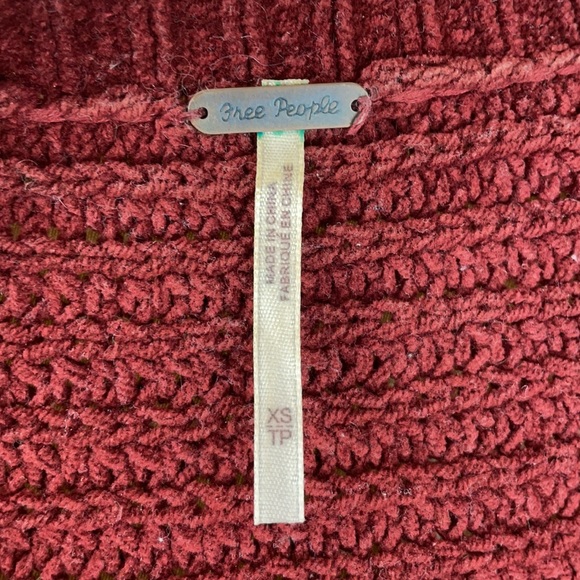 Free People Maroon Chunky Cable Knit Sweater w/Balloon Sleeves & Hi Lo Hem - Picture 12 of 14